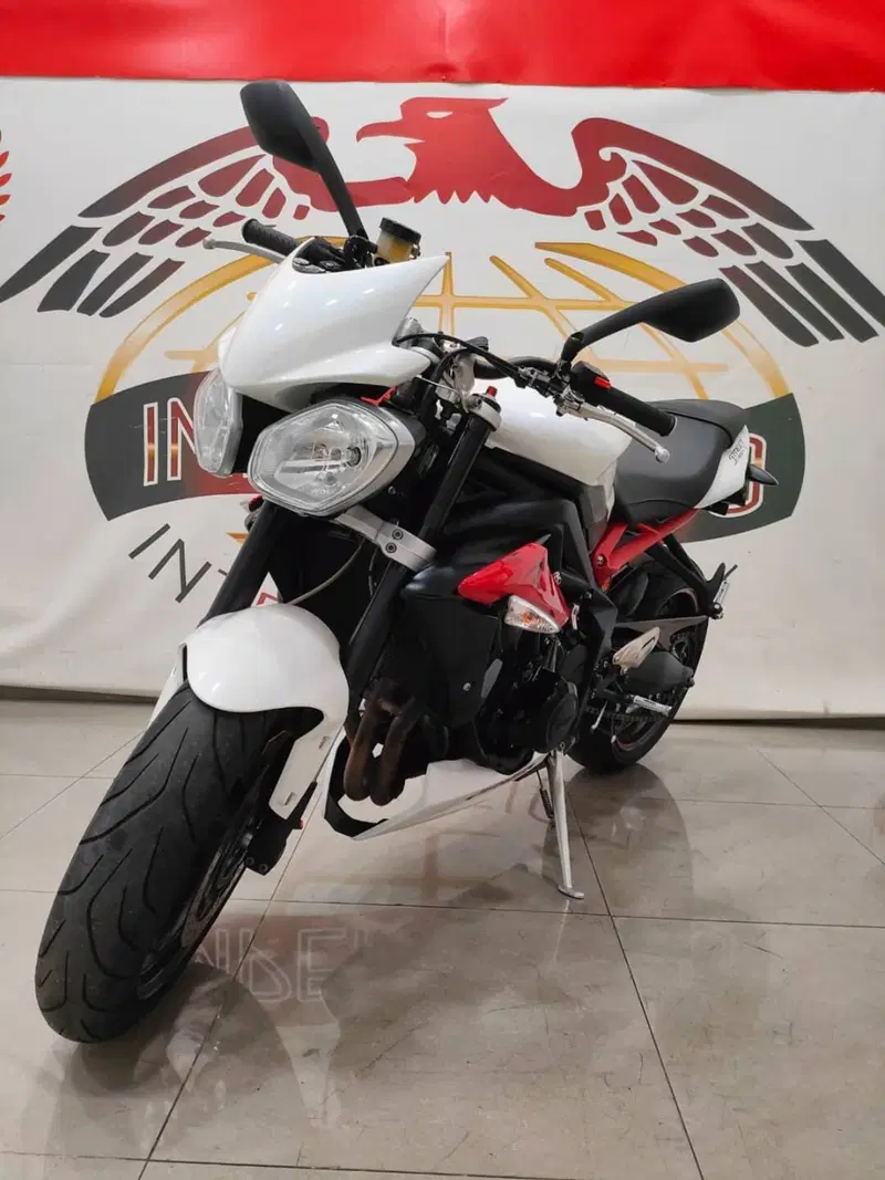Triumph Street Triple R (2017 - 20) (3)