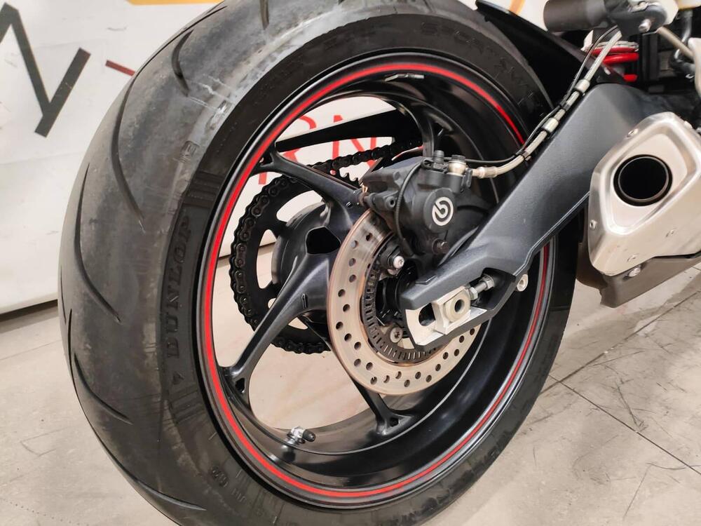 Triumph Street Triple R (2017 - 20) (4)