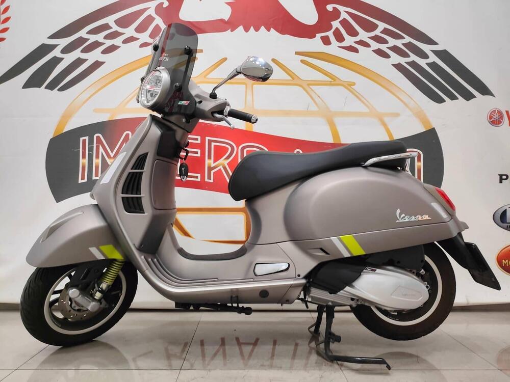 Vespa GTS 300 Super Tech (2023 - 24)
