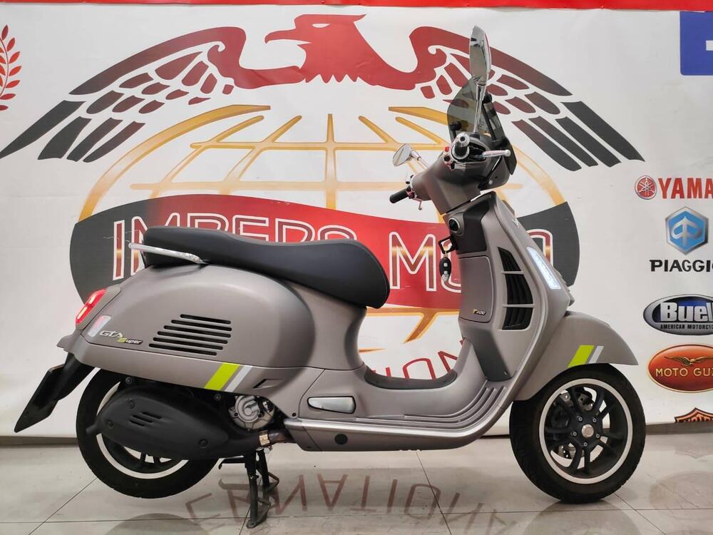 Vespa GTS 300 Super Tech (2023 - 24) (2)
