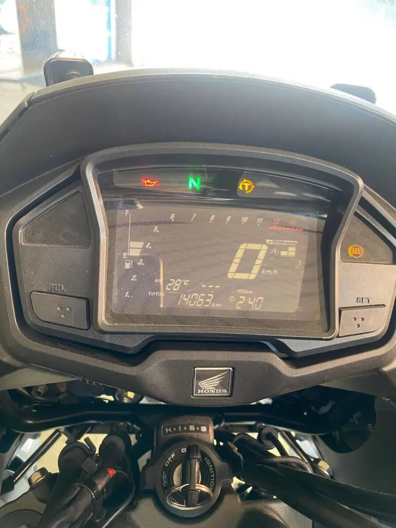 Honda Crossrunner ABS (2015 - 16) (6)