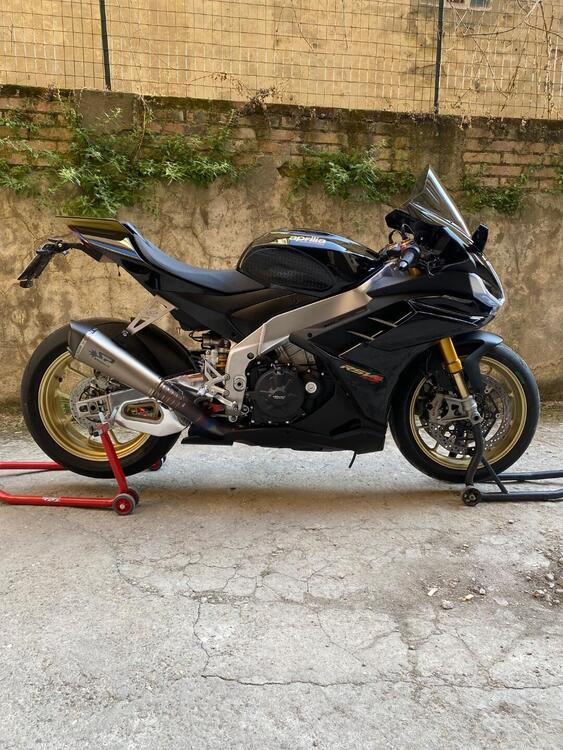 Aprilia RSV4 1100 Factory (2021 - 24)