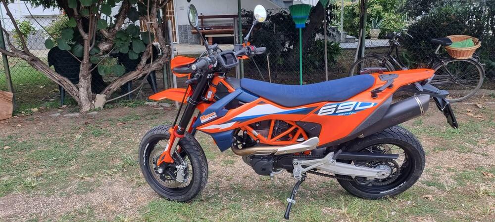 KTM 690 SMC R (2023 - 25) (3)