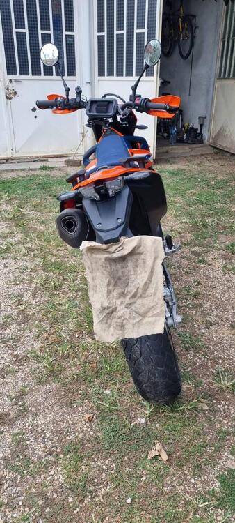 KTM 690 SMC R (2023 - 25) (4)