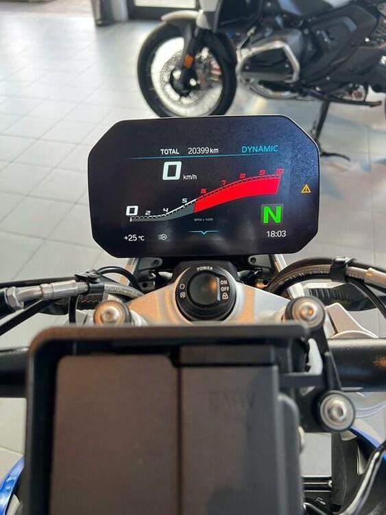 Bmw R 1250 R (2021 - 25) (5)