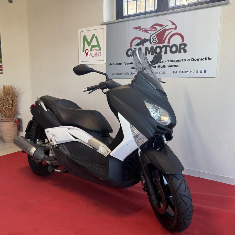Yamaha X-Max 250 (2010 - 13) (2)