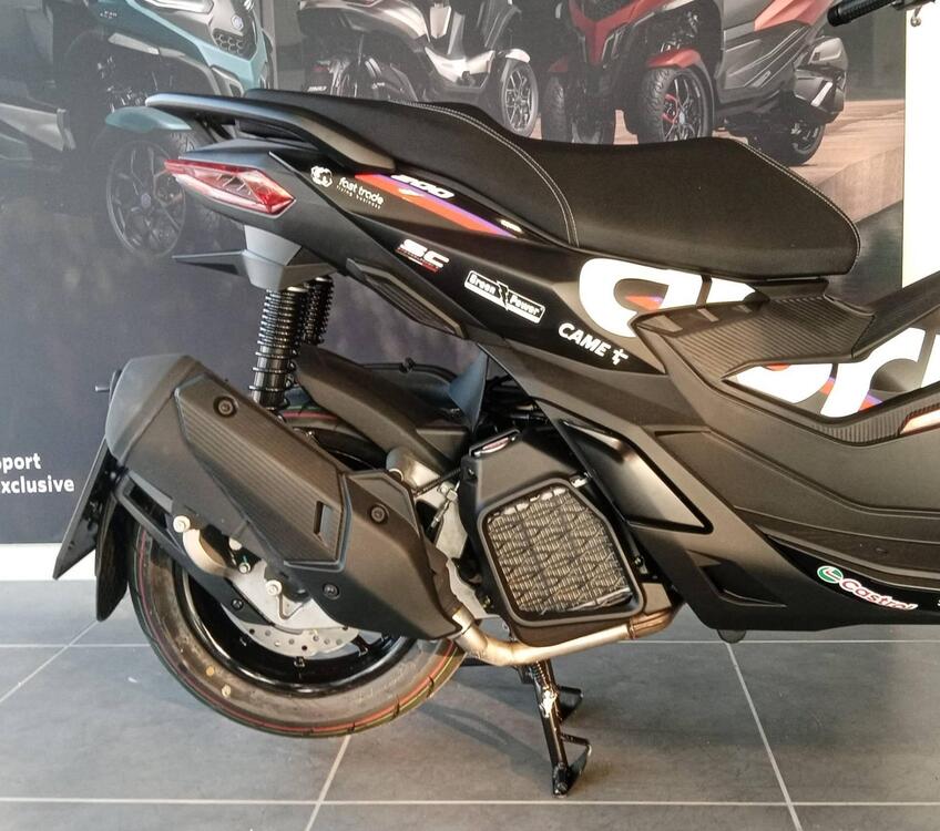 Aprilia SR GT 200 Replica (2025) (4)