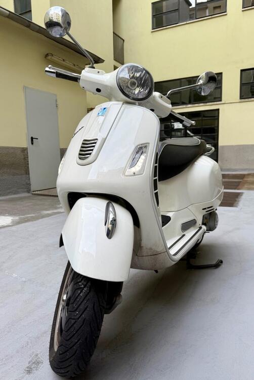 Vespa GTS 300 Super ABS (2014 - 16)