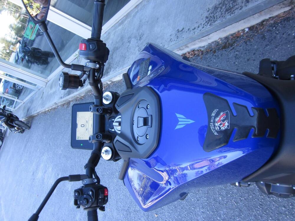 Yamaha MT-09 Y-AMT (2024 - 25) (3)