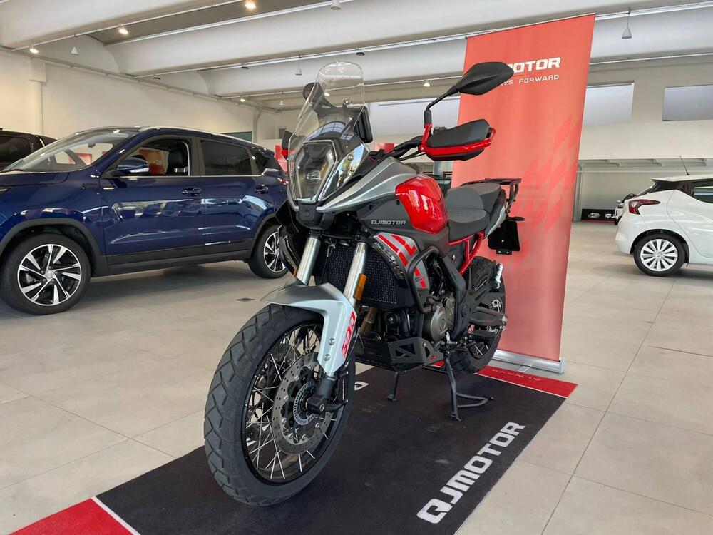 QJ Motor SRT 600 SX (2024 - 25)