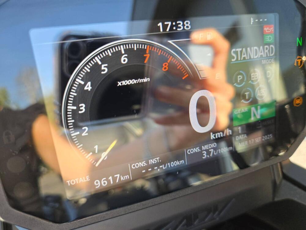 Honda X-ADV 750 DCT Gravel (2021 - 24) (5)