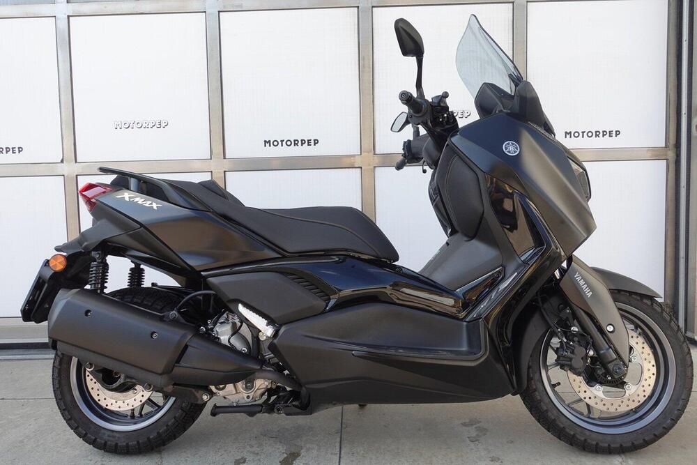 Yamaha X-Max 300 Tech Max (2021 - 24) (2)