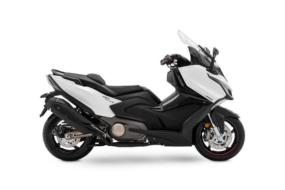Kymco AK 575 Premium (2025) (2)