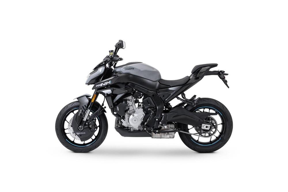 CFMOTO 675NK (2025) (2)