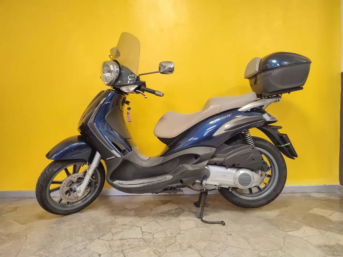 Piaggio Beverly Tourer 300