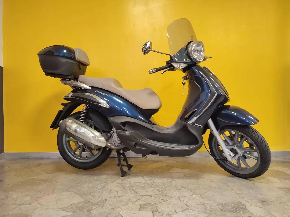 Piaggio Beverly Tourer 300 (3)