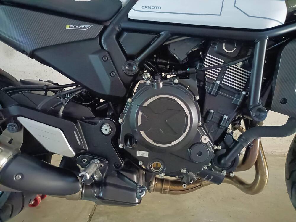 CFMOTO 700CL-X Sport (2022 - 25) (3)