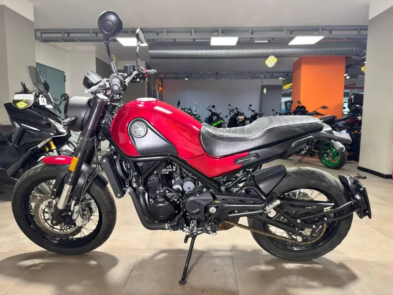 Benelli Leoncino 500 Trail (2021 - 26) (4)
