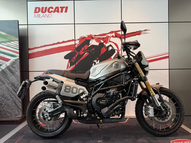 Benelli Leoncino 800 Trail (2022 - 26)