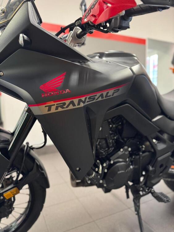 Honda Transalp XL750 (2023 - 24) (4)