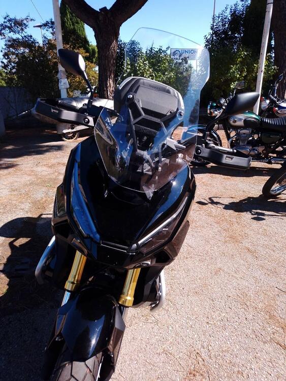 Honda X-ADV 750 Gravel (2025) (4)
