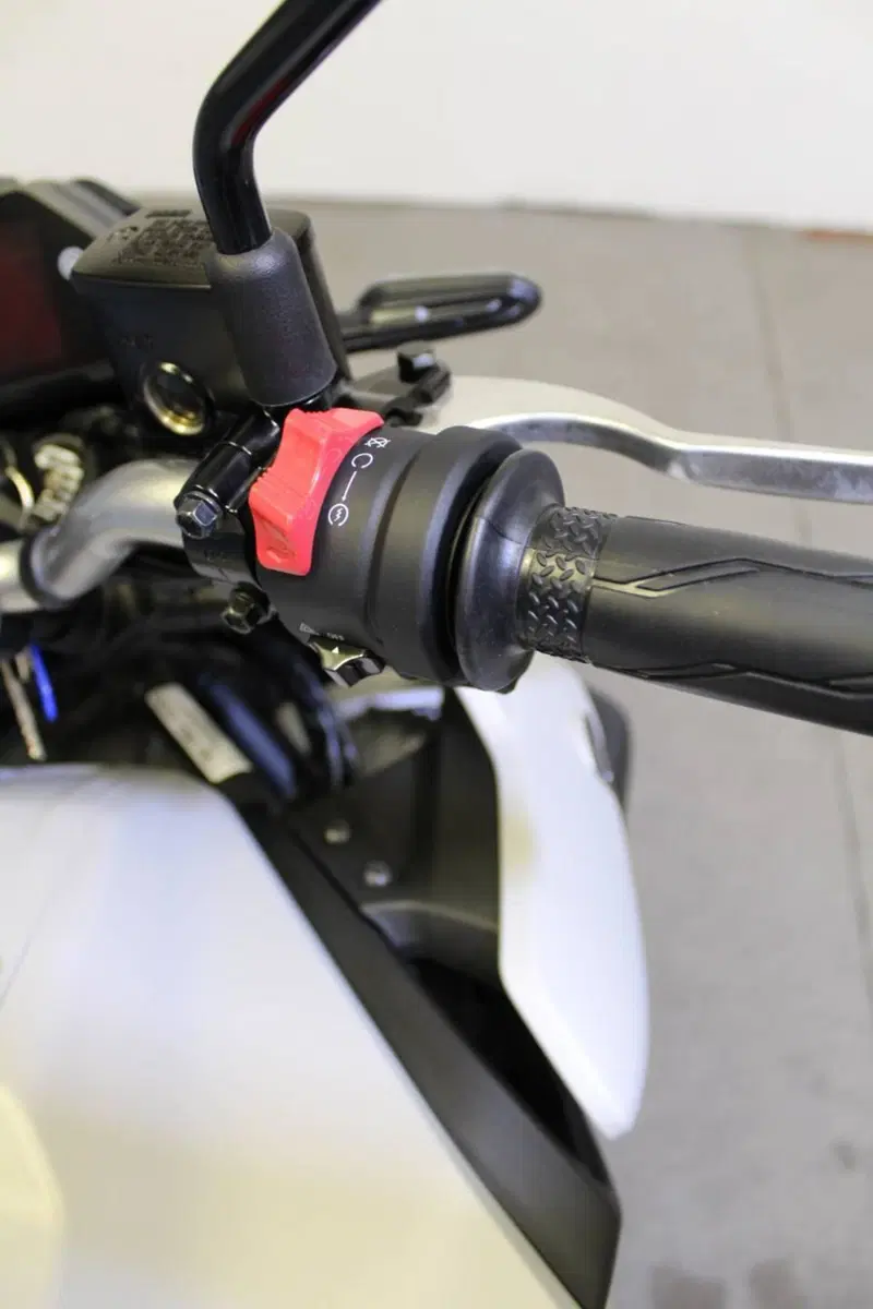 Yamaha MT-03 (2022 - 24) (11)