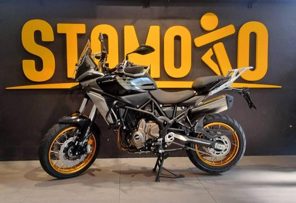 QJ Motor SRT 700 SX (2025) (4)