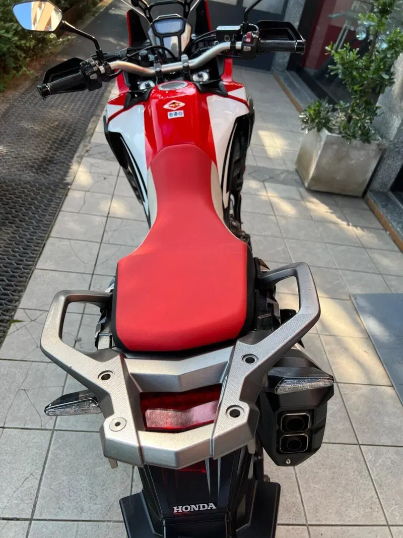Honda Africa Twin CRF 1000L (2016 - 17) (6)