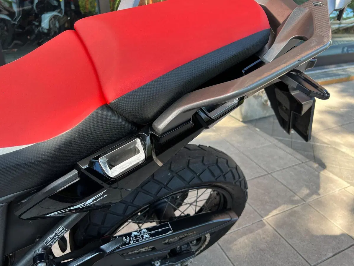 Honda Africa Twin CRF 1000L (2016 - 17) (12)