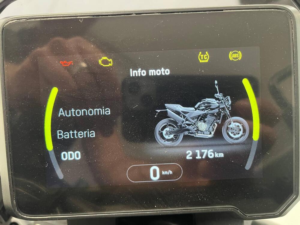 Husqvarna Svartpilen 801 (2024 - 25) (5)