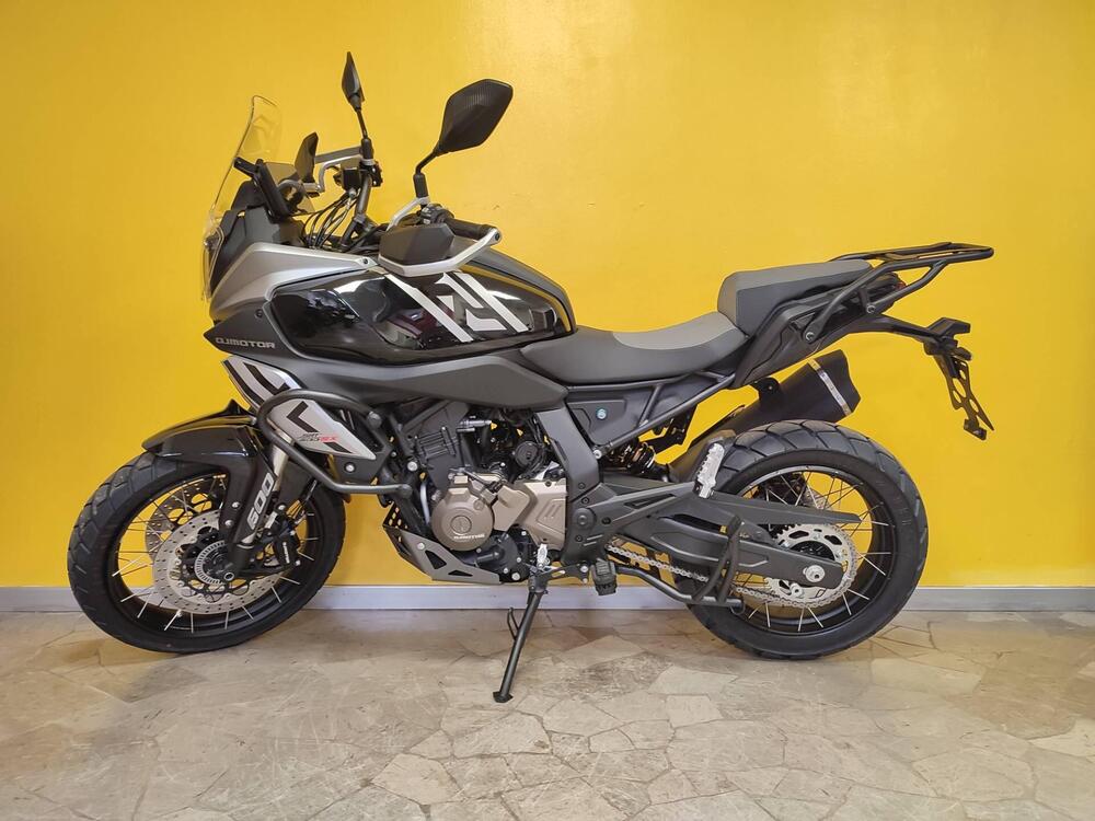 QJ Motor SRT 600 SX (2024 - 25)