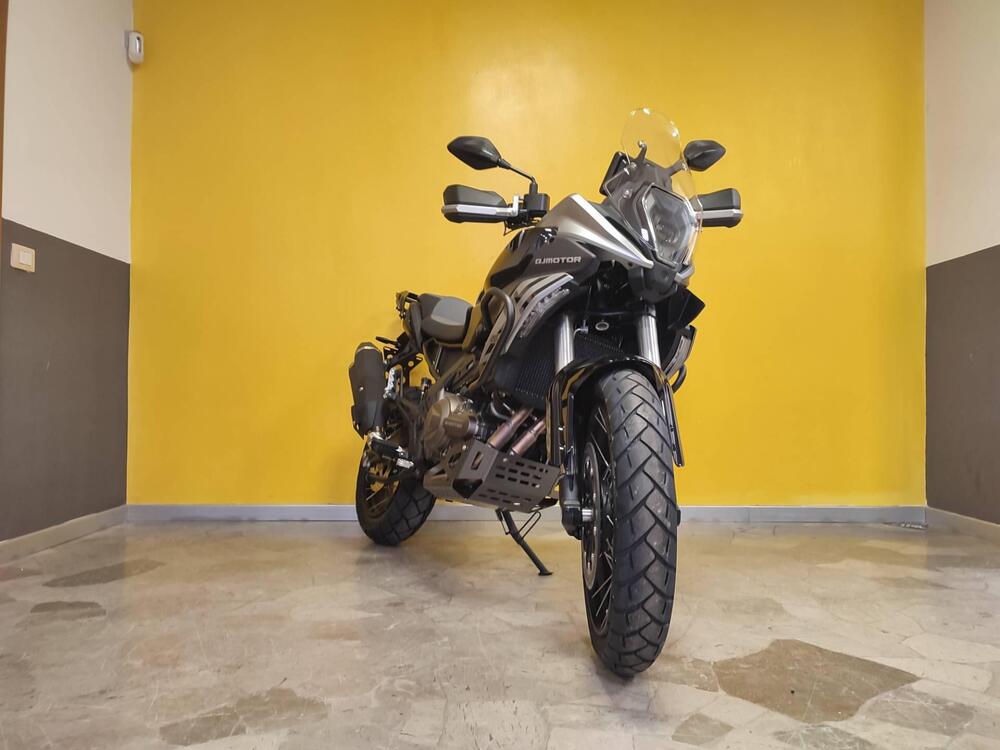 QJ Motor SRT 600 SX (2024 - 25) (2)