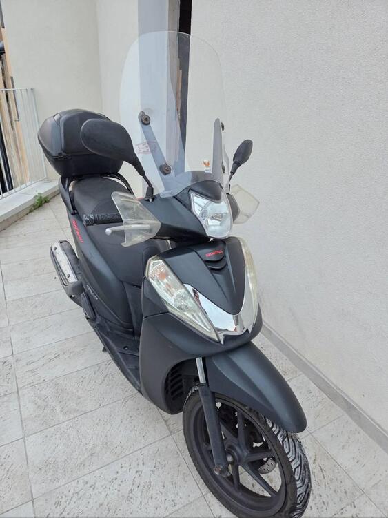 Honda SH 300 i ABS (2013 - 14) (2)