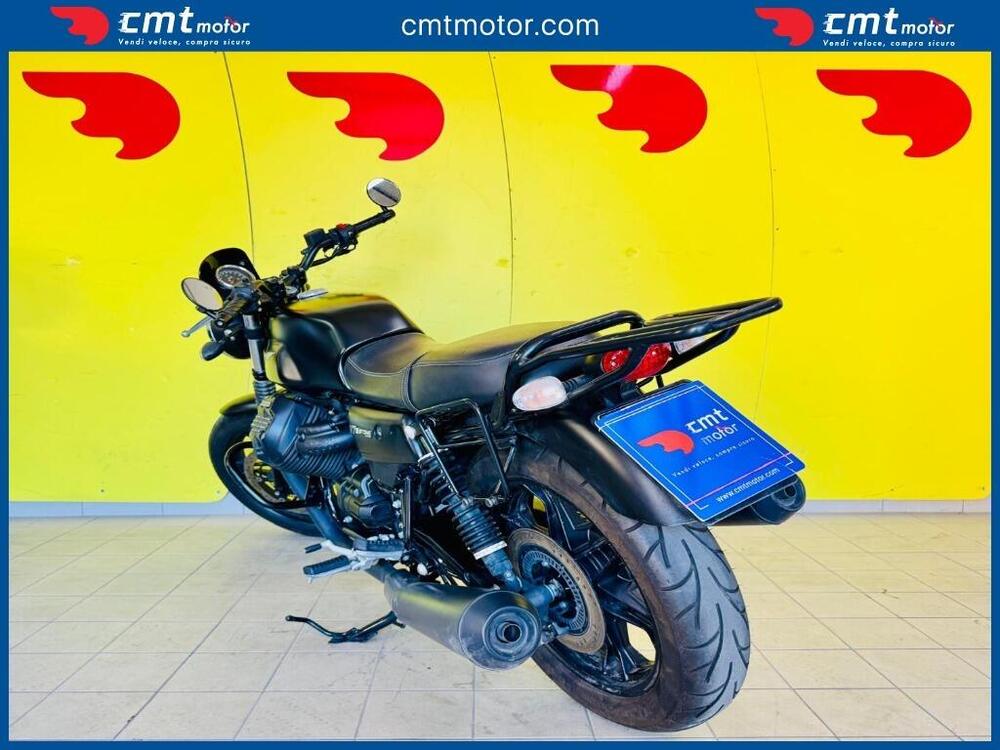 Moto Guzzi V7 III Stone (2017 - 20) (4)