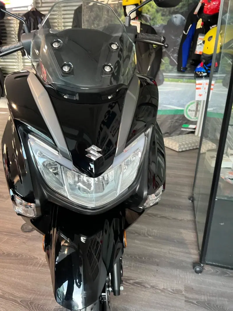 Suzuki Burgman Street 125 Executive (2023 - 26) (2)