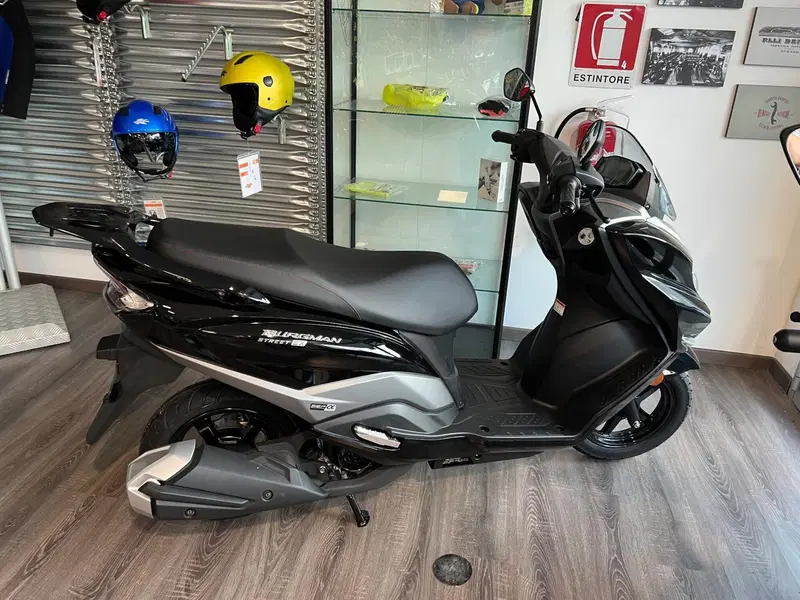 Suzuki Burgman Street 125 Executive (2023 - 26) (3)