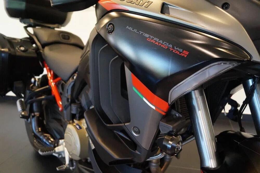 Ducati Multistrada V4 S Grand Tour (2024)
