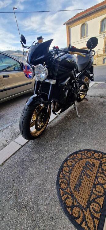 Triumph Street Triple R (2009 - 12) (2)