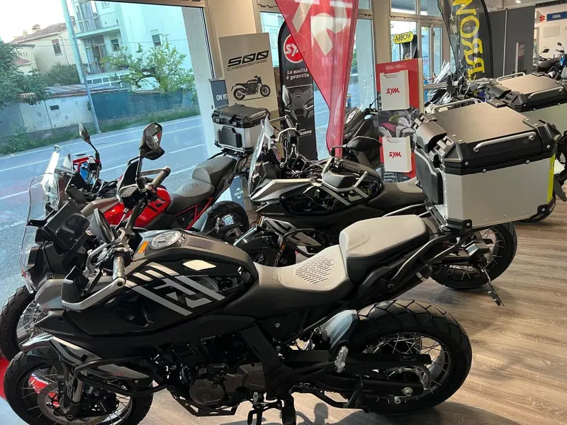 QJ Motor SRT 600 SX (2024 - 26) (2)