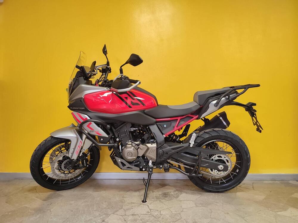 QJ Motor SRT 600 SX (2024 - 25)