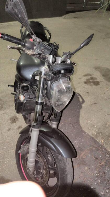 Yamaha FZ6 (2004 - 07) (4)