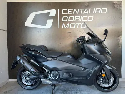 Yamaha T-Max 560 (2022 - 24) usata