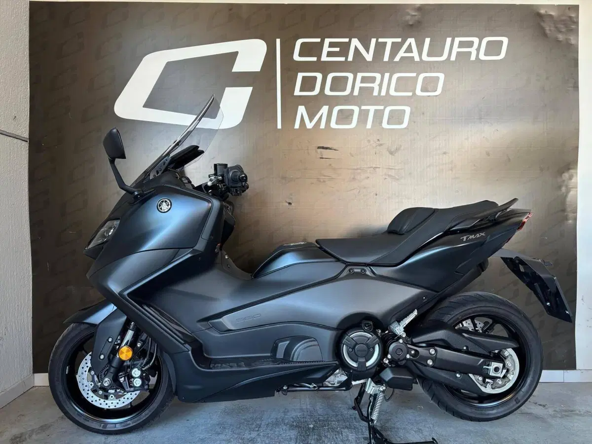 Yamaha T-Max 560 (2022 - 24) (2)