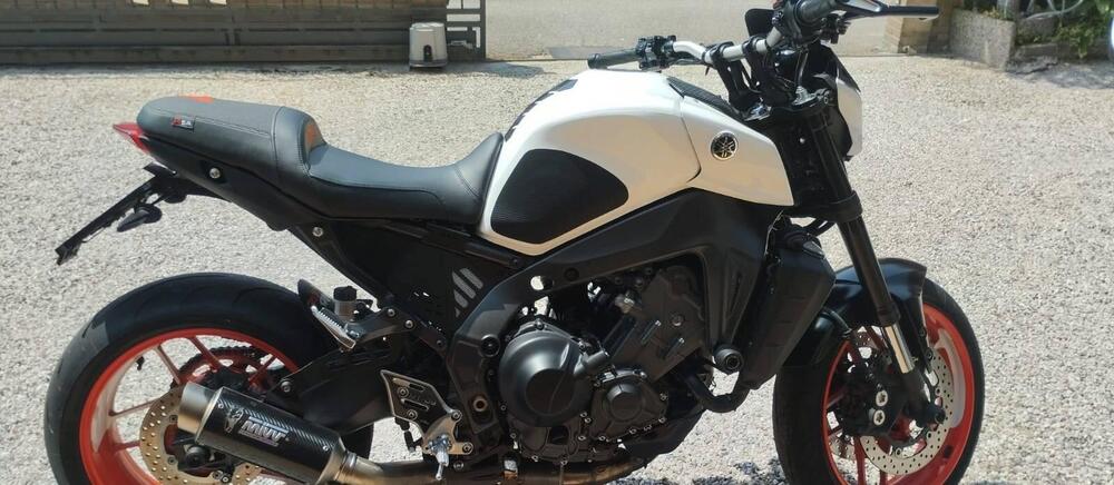 Yamaha MT-09 (2021 - 23) (4)