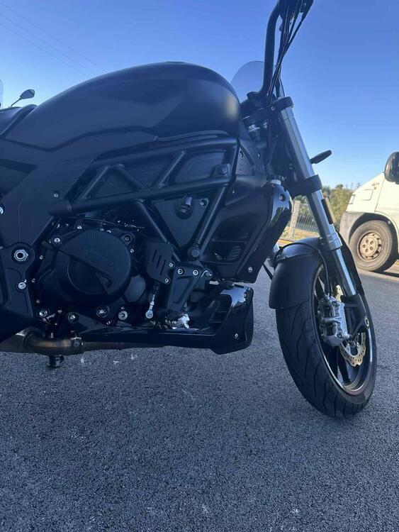 Benelli 502 C (2021 - 25) (4)