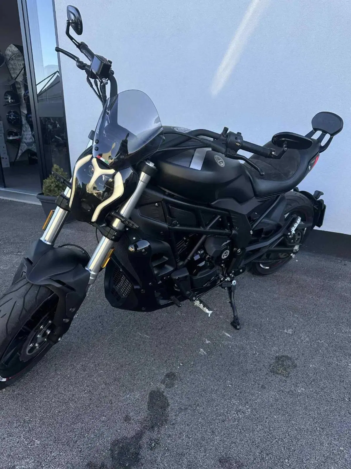 Benelli 502 C (2021 - 25) (2)