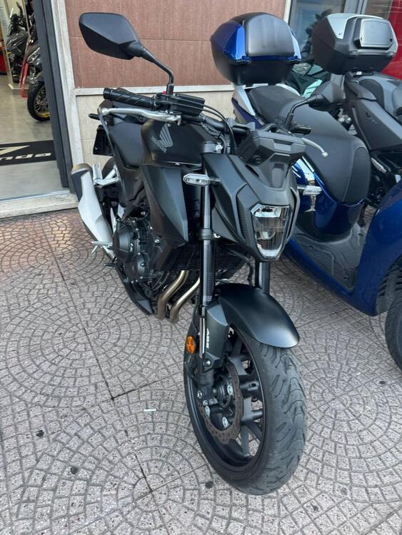 Honda CB 500 Hornet (2024 - 25)