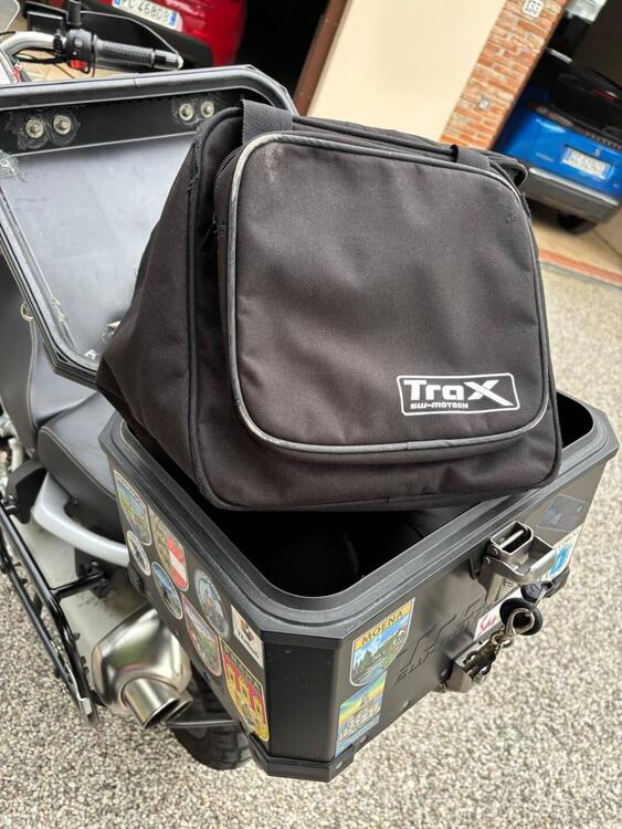 Moto Guzzi Stelvio 1200 NTX (2011 - 16) (2)