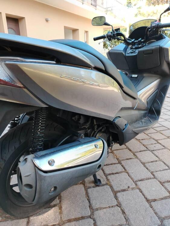 Honda Forza 300 ABS (2013 - 17) (2)