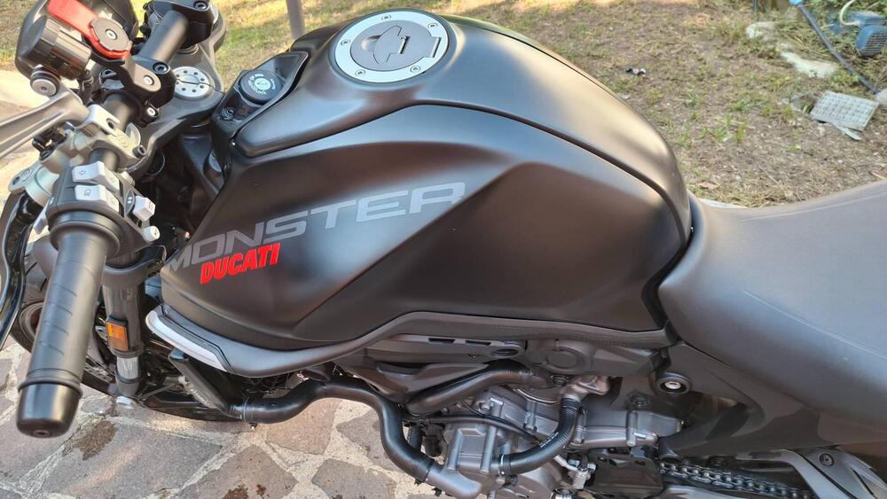 Ducati Monster 937 (2021 - 25) (4)
